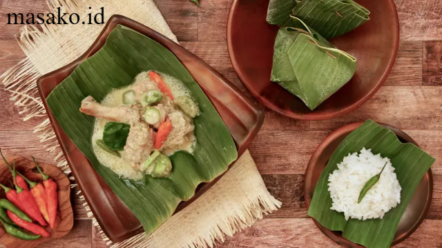 Garang Asem Ayam: Sajian Tradisional Beraroma Daun Pisang